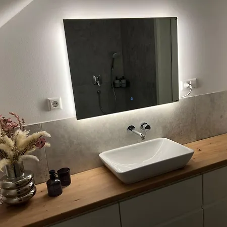 Stilvolle Studiowohnung Mit Balkon Реда-Виденбрюк Экстерьер фото