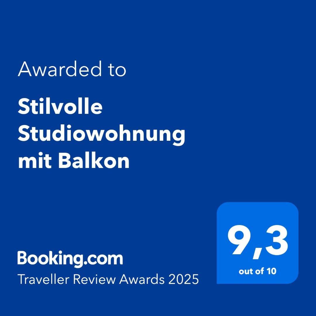 Stilvolle Studiowohnung Mit Balkon
